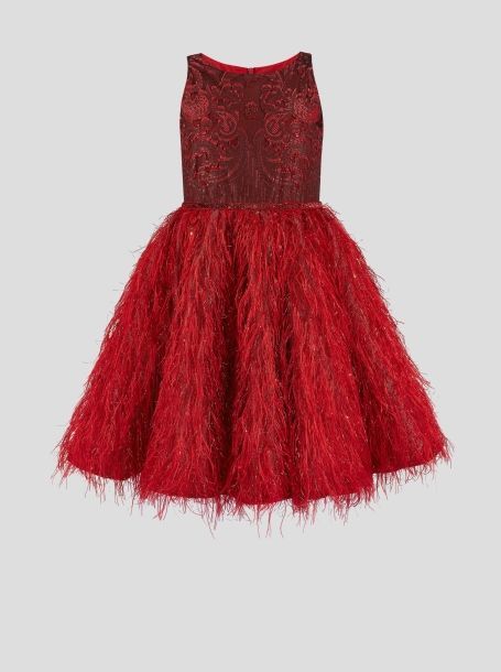 Фото11: Красное платье из креативной ткани