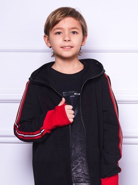 Фото2: Черная куртка толстовка для мальчика