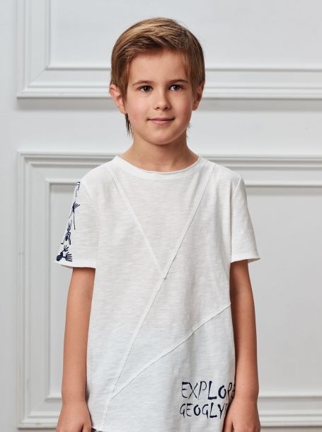 Фото1: Асимметричная футболка для мальчика