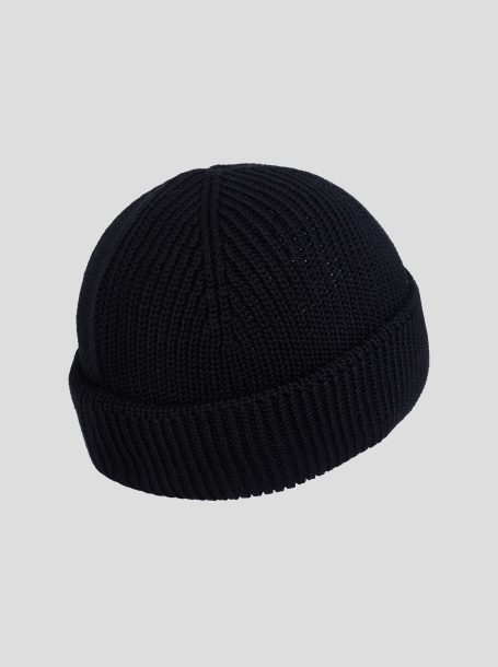 Фото2: Черная шапка для девочки