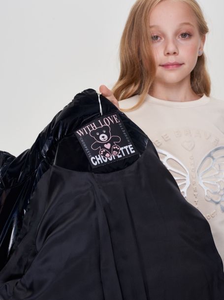 Фото10: картинка 695.20 Пальто пуховое удлиненное, черный винил Choupette - одевайте детей красиво!
