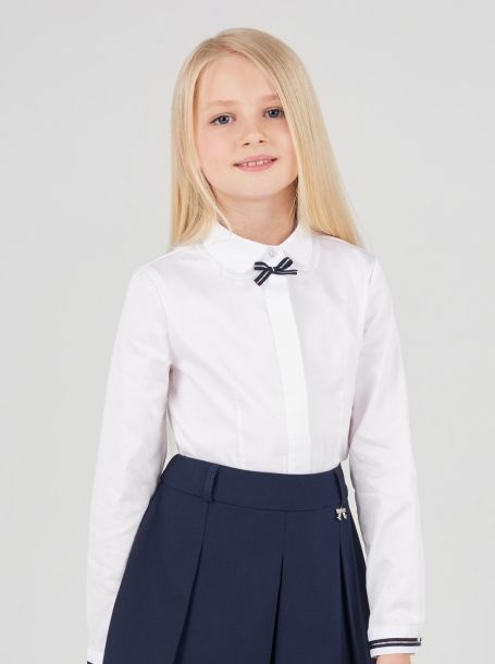 Фото1: Белая школьная блузка с кружевом