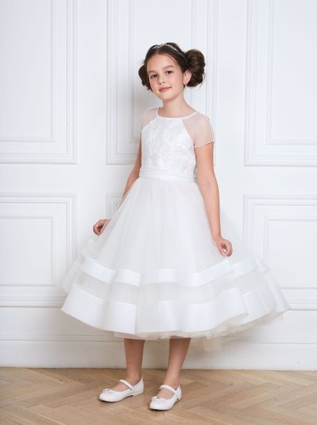 Фото1: Красивое белое платье для девочки