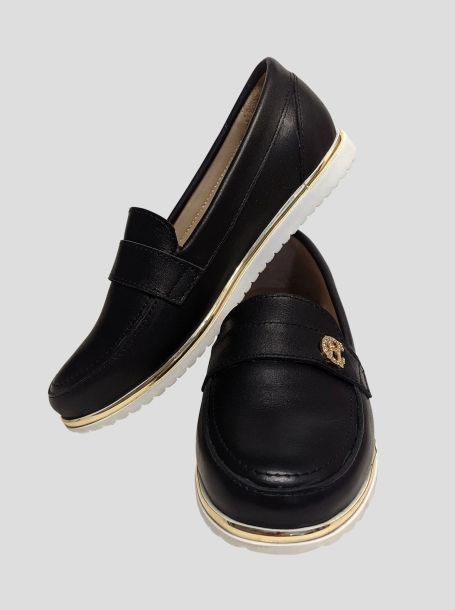 Фото8: Черные кожаные туфли для девочки