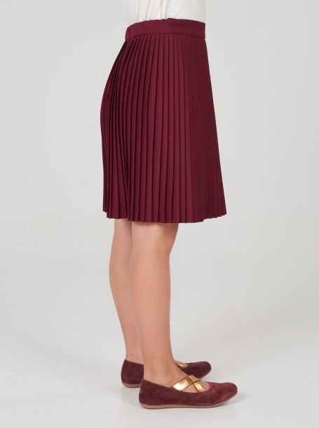Фото3: Бордовая юбка плиссе с широким поясом