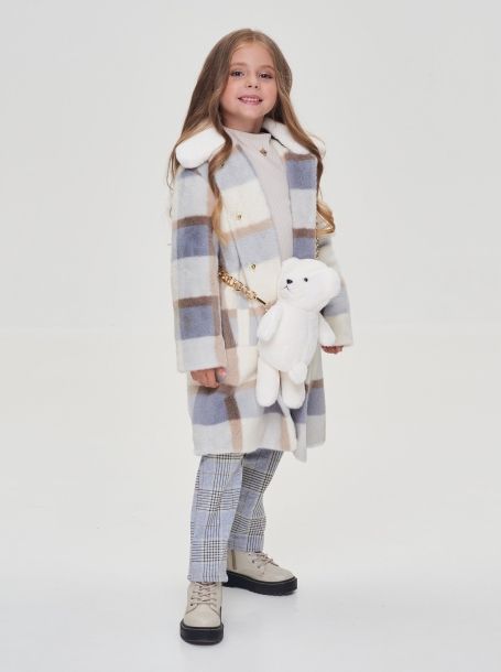 Фото5: картинка 688.1.20 Пальто в клетку на синтепоне, с сумочкой"Мишка" серый\экрю Choupette - одевайте детей красиво!