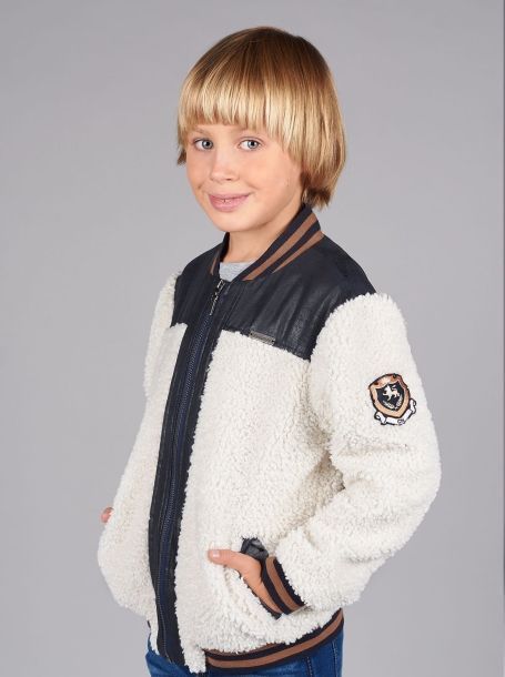 Фото2: Весенняя куртка для мальчика