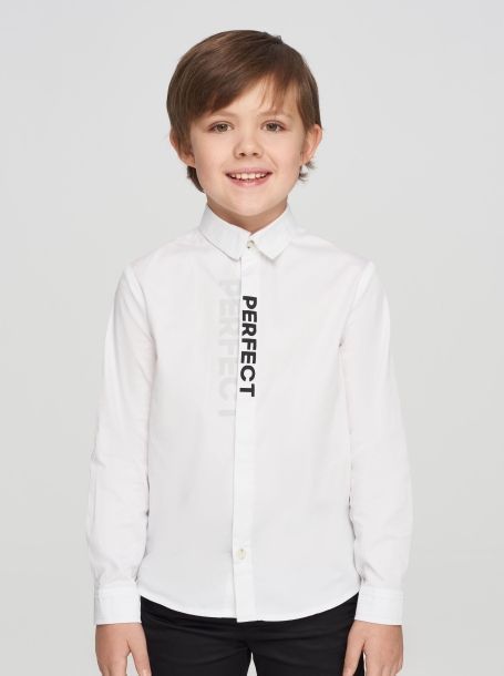 Фото1: Белая рубашка с принтом для мальчика