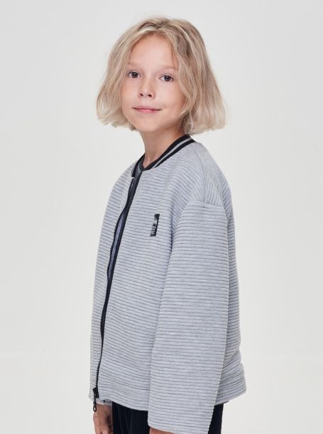 Фото2: картинка 05.107 Куртка-бомбер трикотажный с декором, стеганый, серый Choupette - одевайте детей красиво!