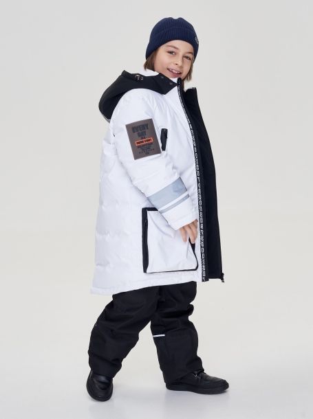 Фото9: Белая куртка на синтепухе для мальчика