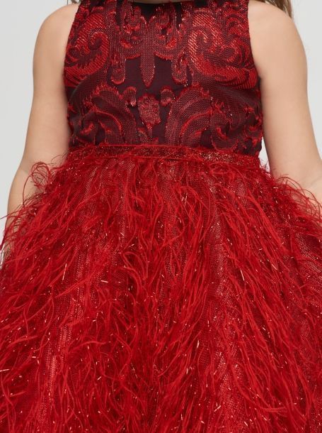 Фото9: Красное платье из креативной ткани