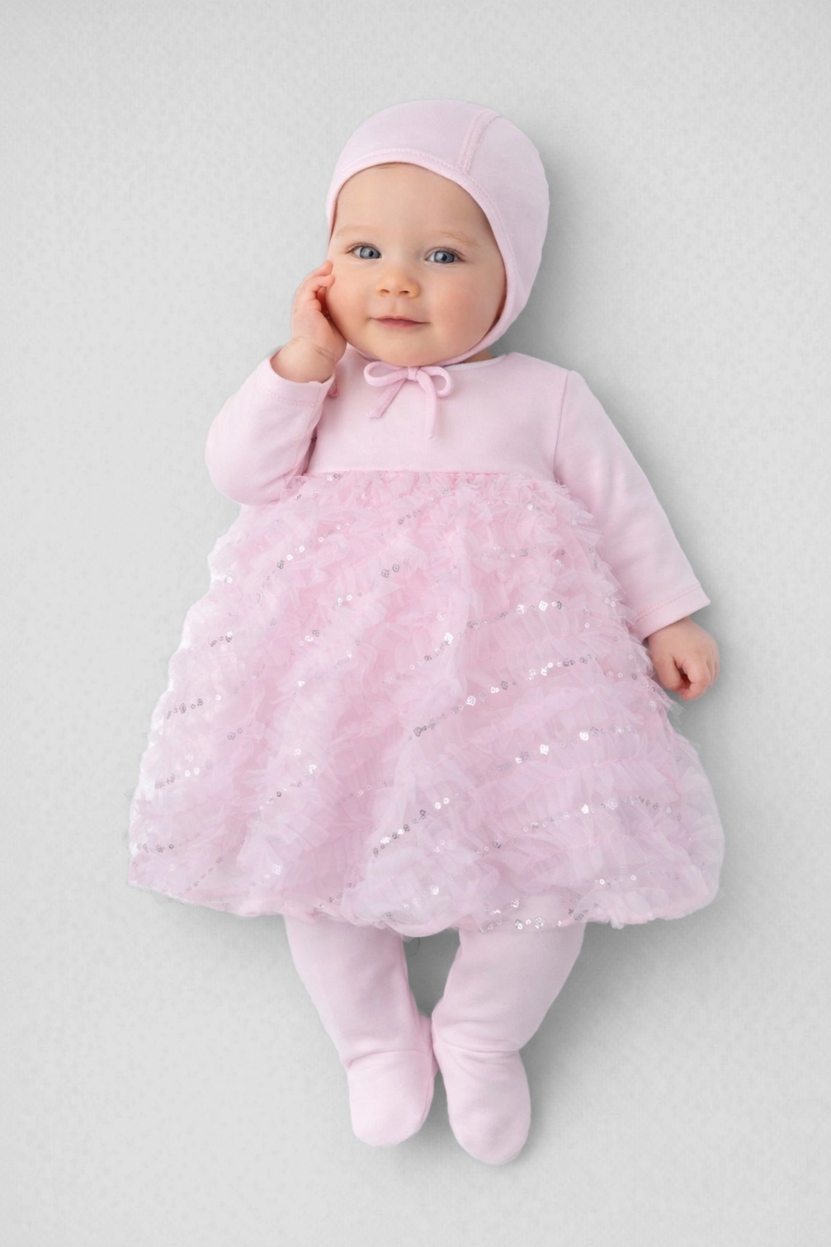 1609.43 Комплект нарядный (комбинезон-платье, чепчик) с декором — изображение 1