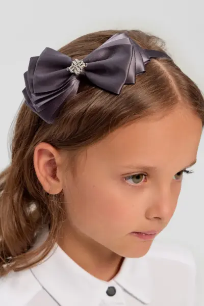 Ободок с бантом и стразами — изображение 4