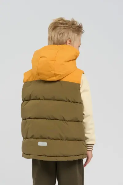 Жилет утепленный на синтепухе — изображение 6