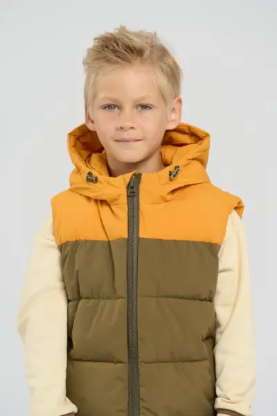 Жилет утепленный на синтепухе — изображение 8