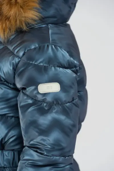 Комбинезон утепленный на синтепухе с меховой опушкой — изображение 12