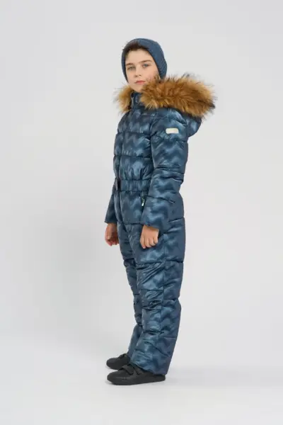 Комбинезон утепленный на синтепухе с меховой опушкой — изображение 3
