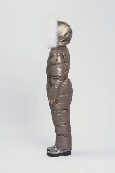 Комбинезон на синтепухе с меховой опушкой — изображение 4