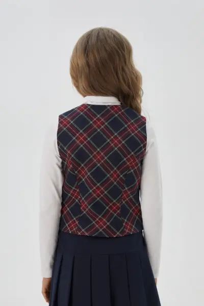 Жилет из костюмной ткани в клетку — изображение 3
