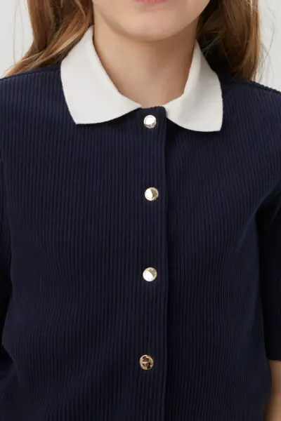 Блузка с воротником поло, синяя — изображение 6