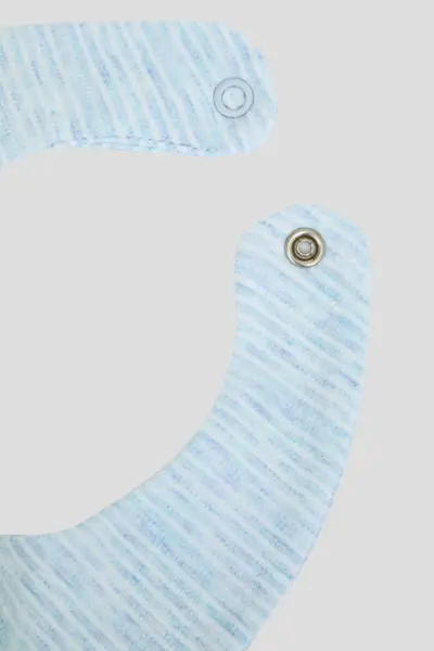 Комплект нарядный с принтом (комбинезон, слюнявчик и шапочка) — изображение 4