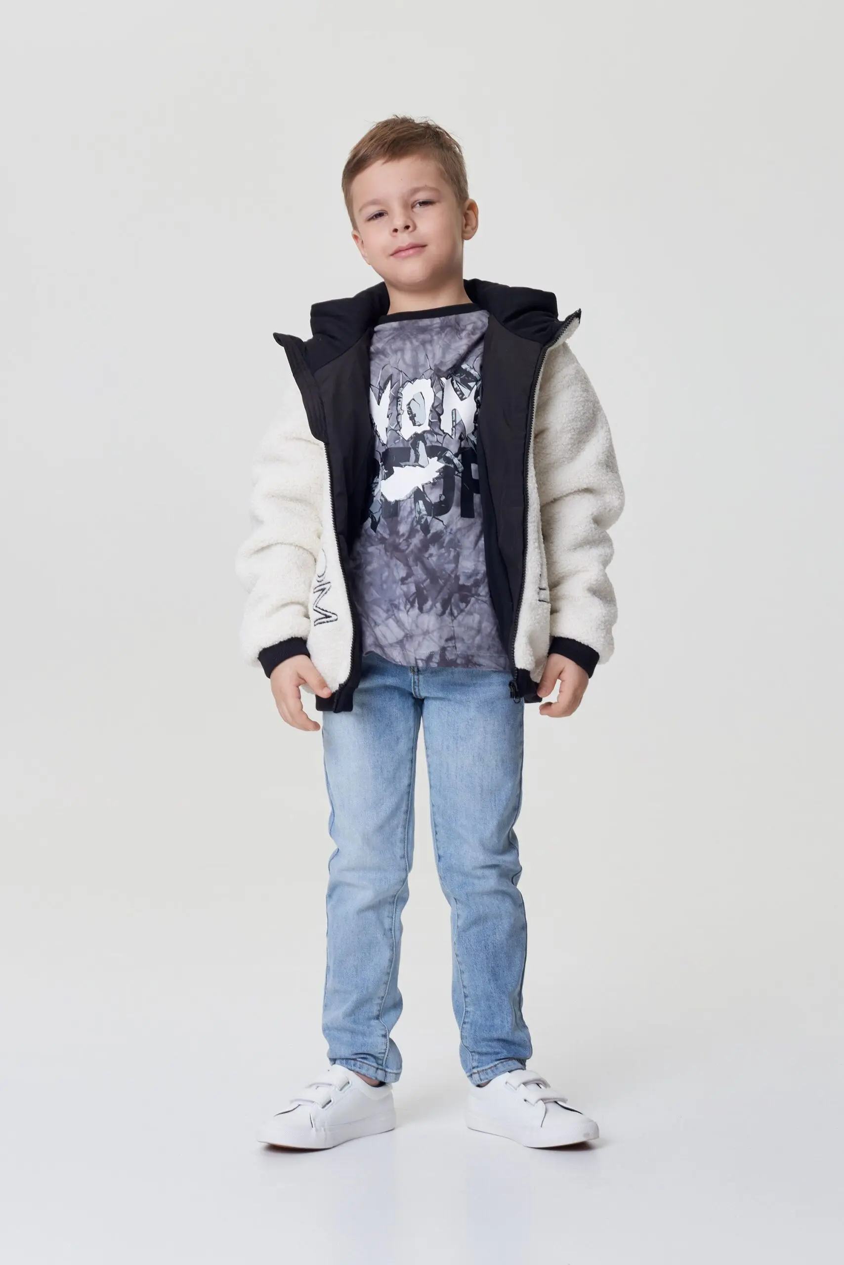 0gkybknzw6ra2d03nc72wuqaizowscrm Куртка-бомбер из меха с декором — изображение 1