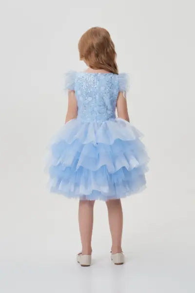 Платье пышное с цветами и пайетками — изображение 4