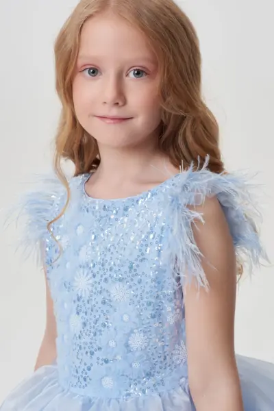 Платье пышное с цветами и пайетками — изображение 5