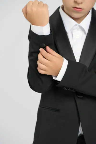 Пиджак-смокинг классический с атласным лацканом — изображение 7