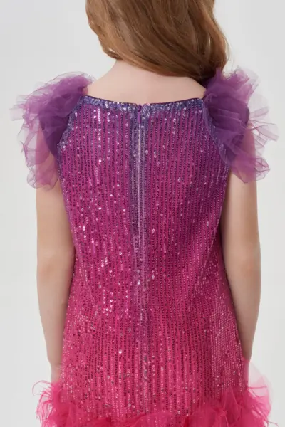 Платье нарядное с перьями — изображение 7