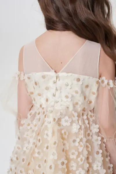 Платье с цветами и золотым напылением — изображение 4