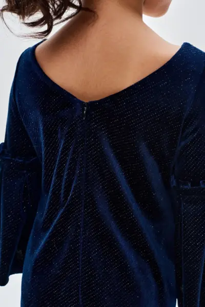 Платье нарядное с арт-рукавами и цепочкой — изображение 7