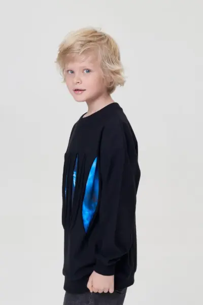 Свитшот с декоративным принтом — изображение 3