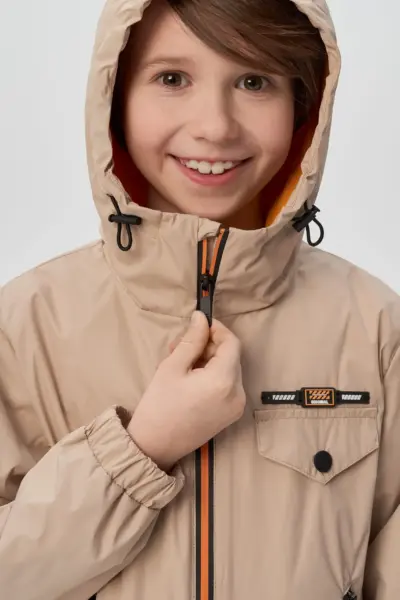 Куртка-ветровка с декорами — изображение 6