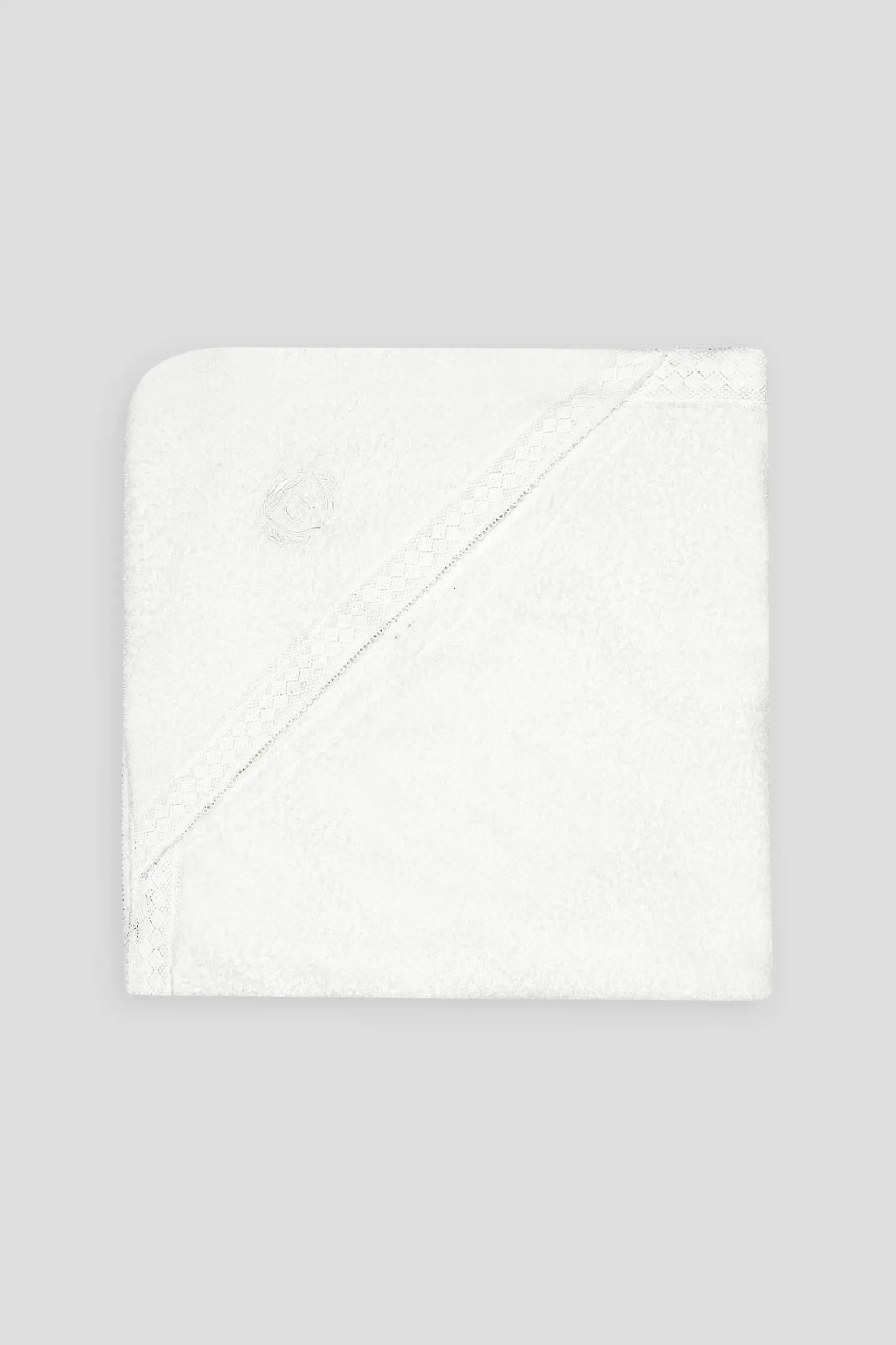 971.43 Пеленка-уголок махровая с кружевом и вышивкой — изображение 1