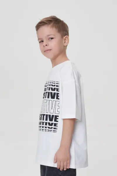 Футболка оверсайз с графичным принтом — изображение 3