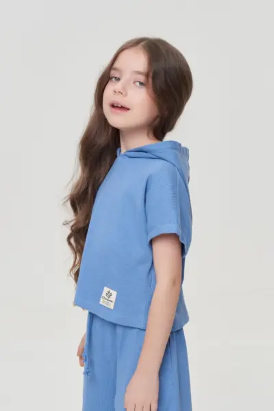 Костюм (футболка с капюшоном и брюки) из трикотажной лапши — изображение 4