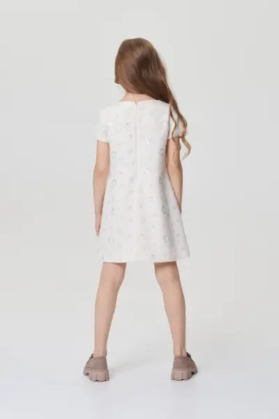 Платье из декоративной ткани с пайетками — изображение 5