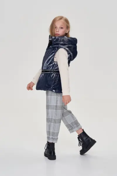 Жилет двухсторонний с поясом — изображение 5