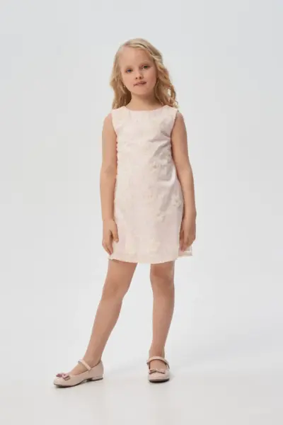 Платье нарядное из сетки-гофре — изображение 6