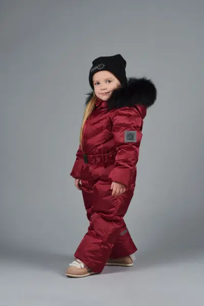 Комбинезон пуховой с меховой опушкой — изображение 4