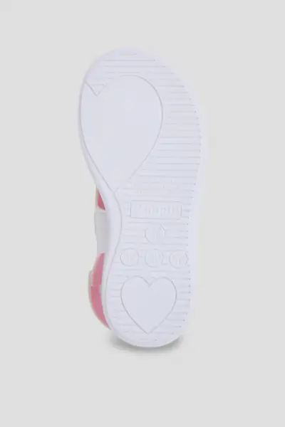 Босоножки на липучке с сердечком — изображение 3