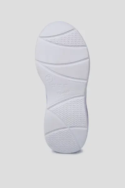 Кроссовки — изображение 6