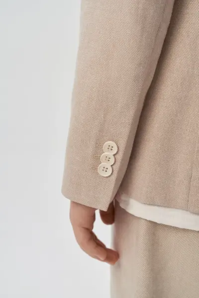 Пиджак нарядный с декорами — изображение 6