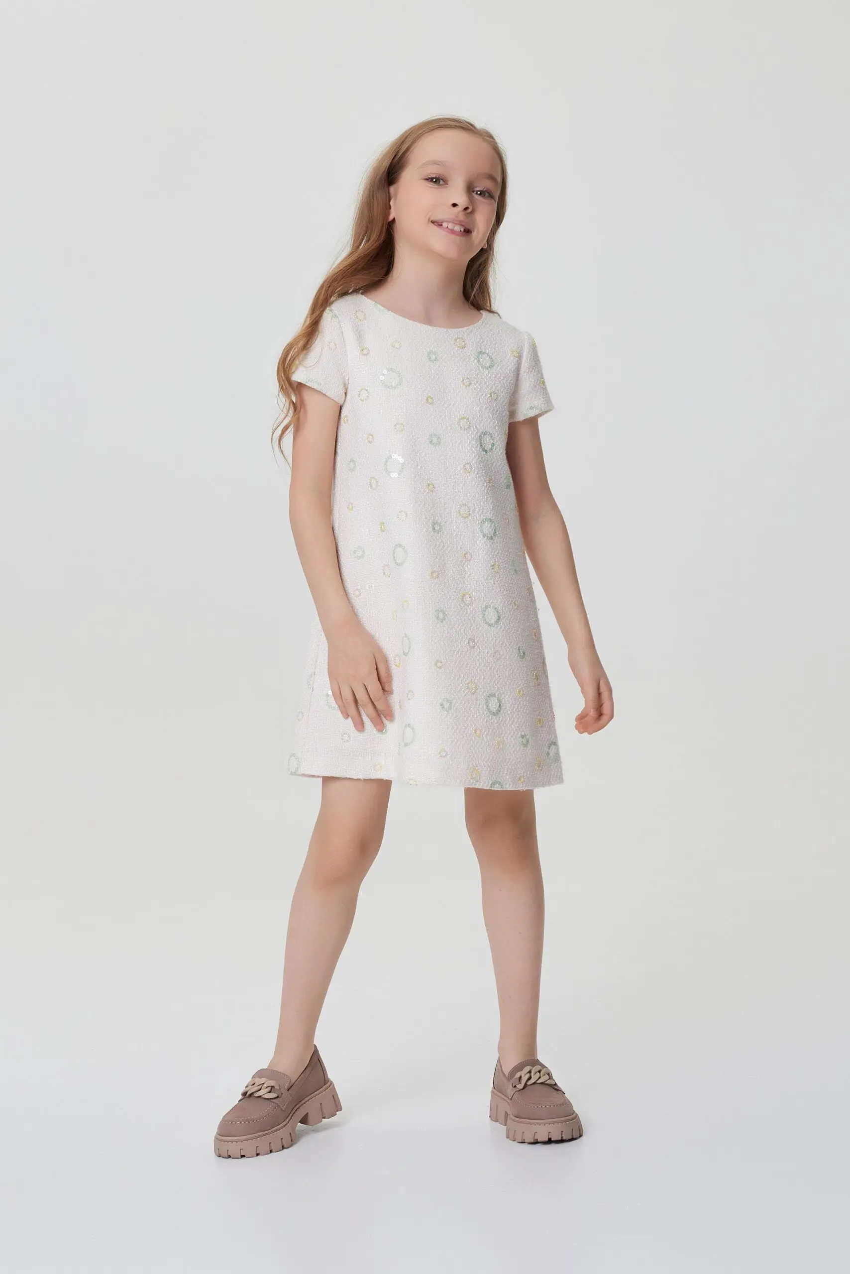 oq8x45wpshw19hwjv24keh0dkr9o409f Платье из декоративной ткани с пайетками — изображение 1