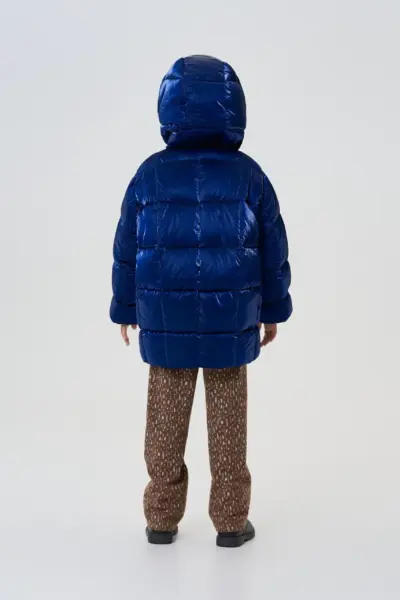 Куртка объемная с капюшоном — изображение 4