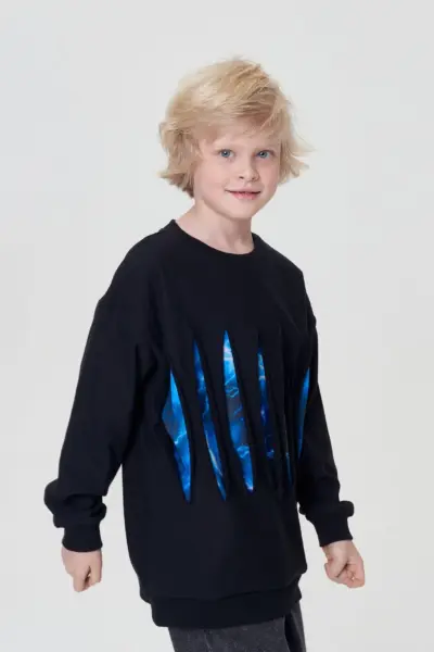 Свитшот с декоративным принтом — изображение 4