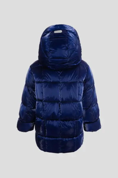 Куртка объемная с капюшоном — изображение 11