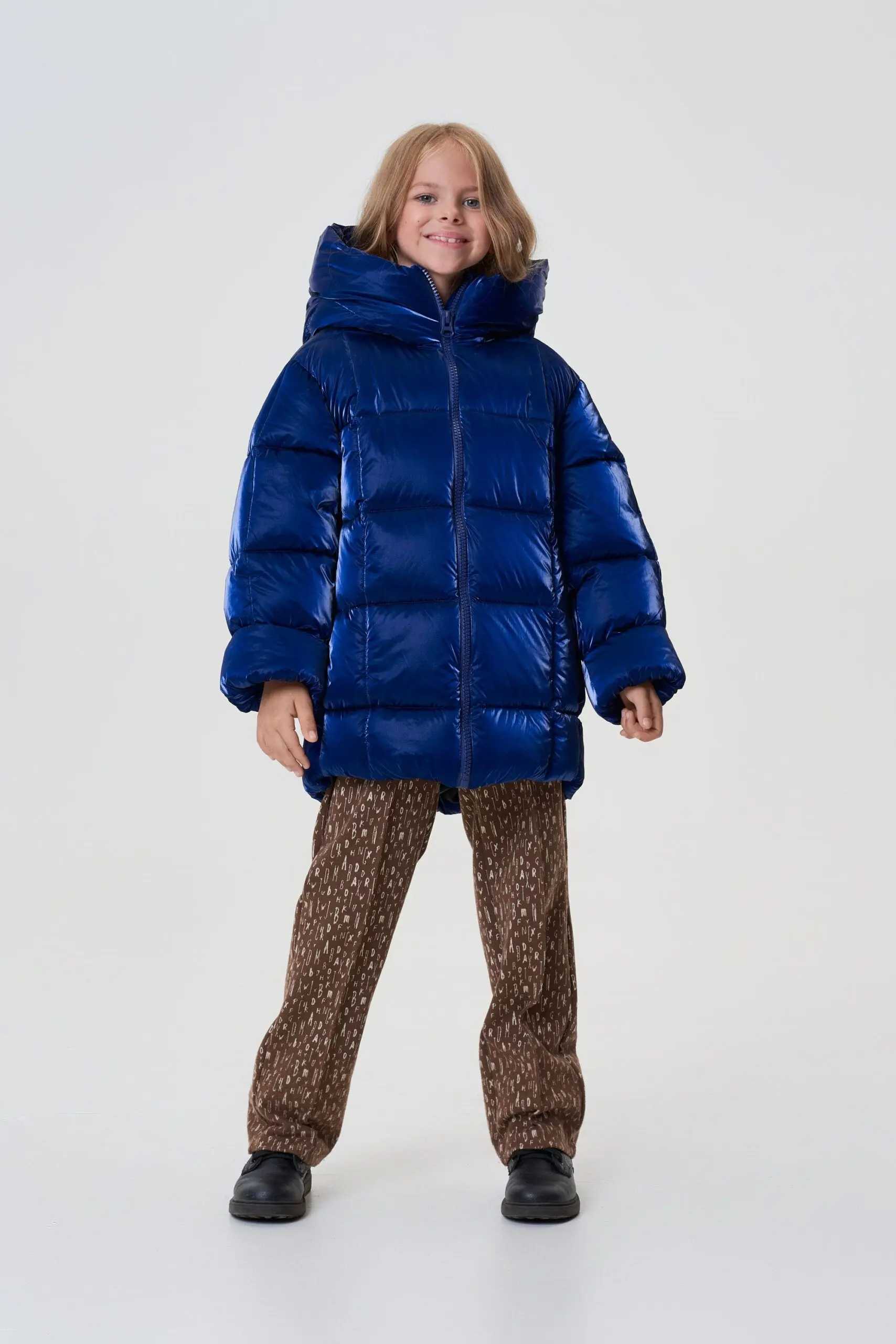 rfy044ljddwm0ue46a0p8n6bwpr4hah7 Куртка объемная с капюшоном — изображение 1