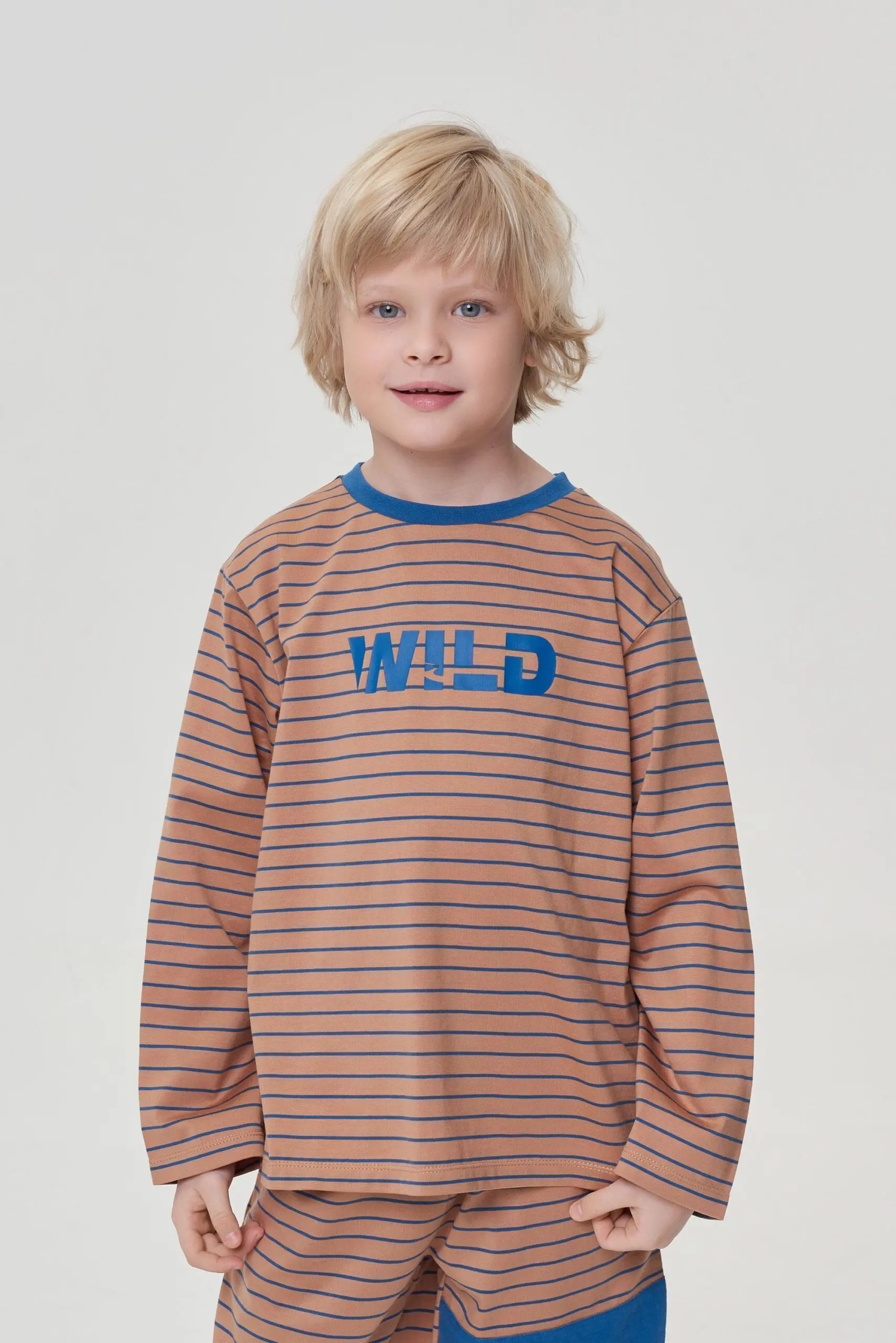 s76prwqn73xr6l9s1dg3inwb21ca1za9 Лонгслив трикотажный в полоску — изображение 1